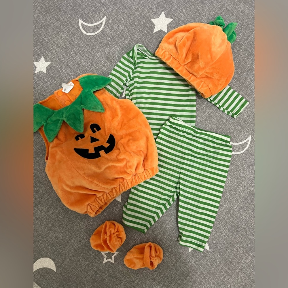 Adorable 6 Piece Baby Pumpkin Costume 0-6 months